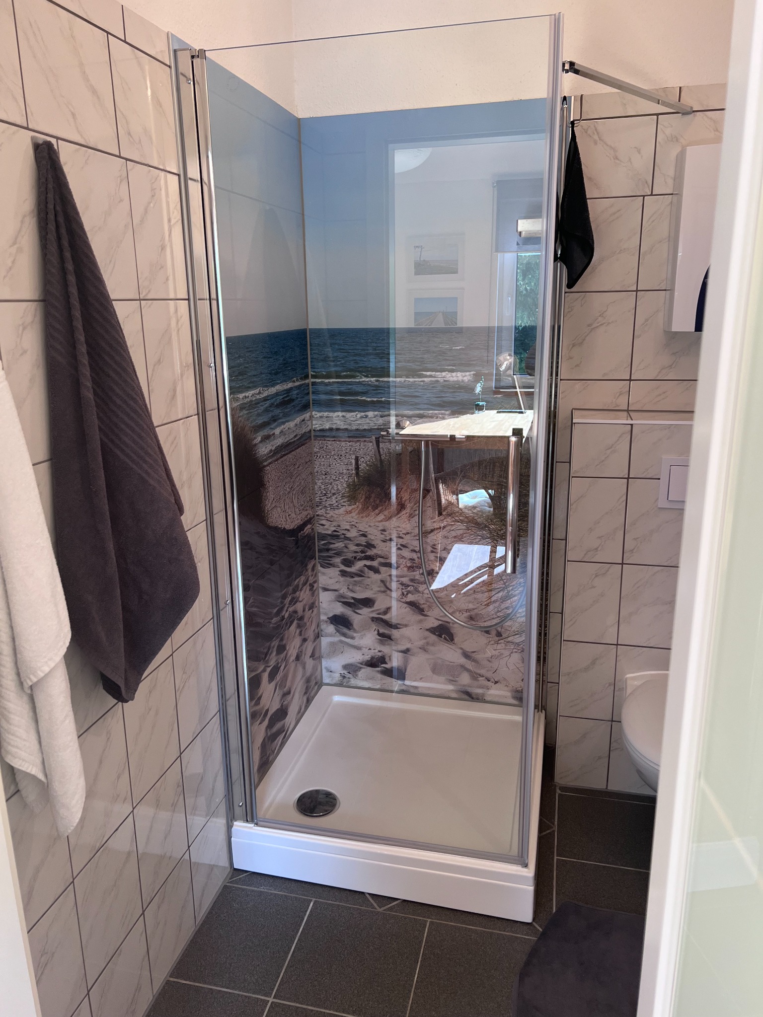 Room 06 Darß private bathroom with shower